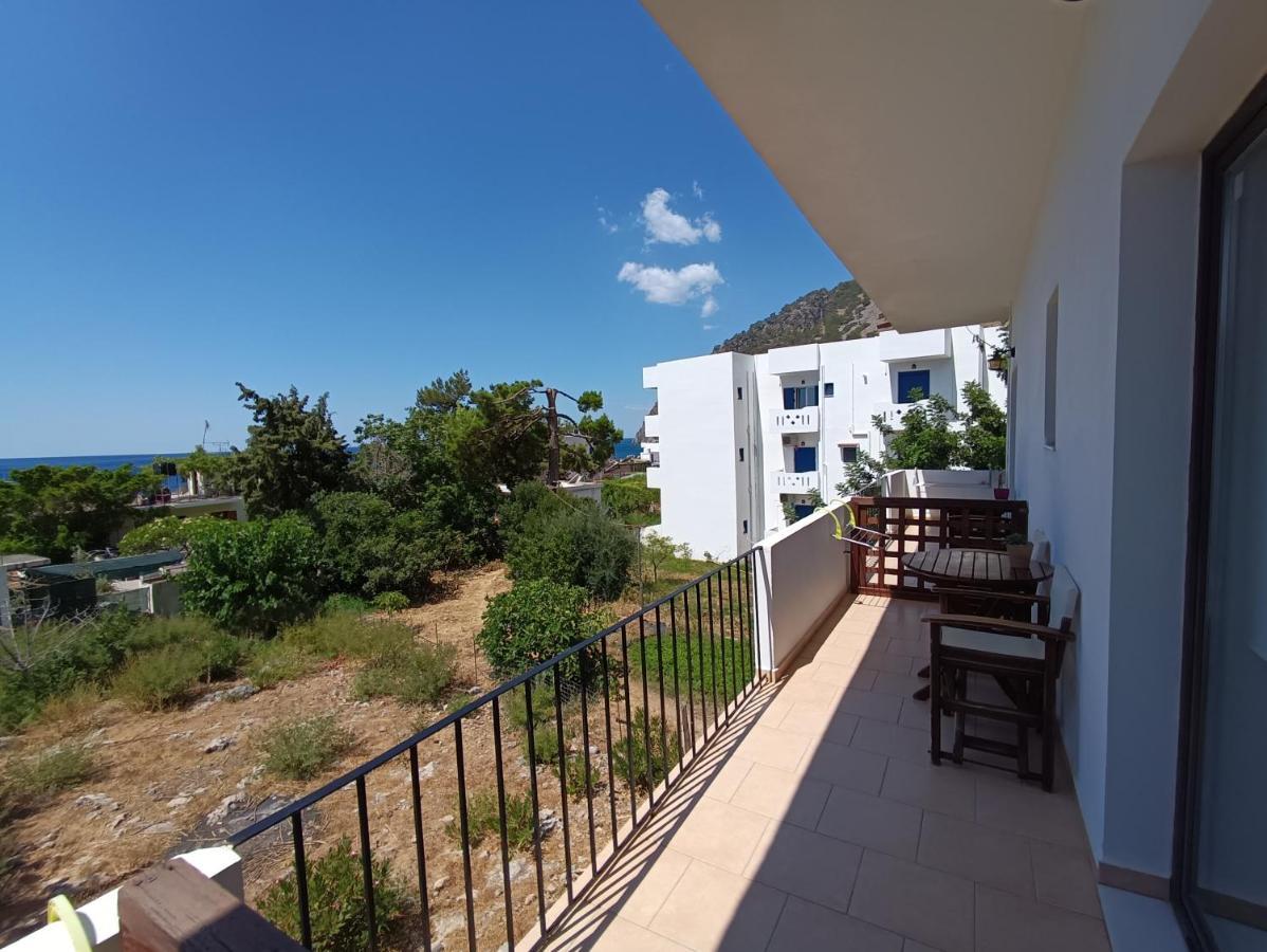Pachnes Bed And Breakfast Agia Roumeli Exterior photo